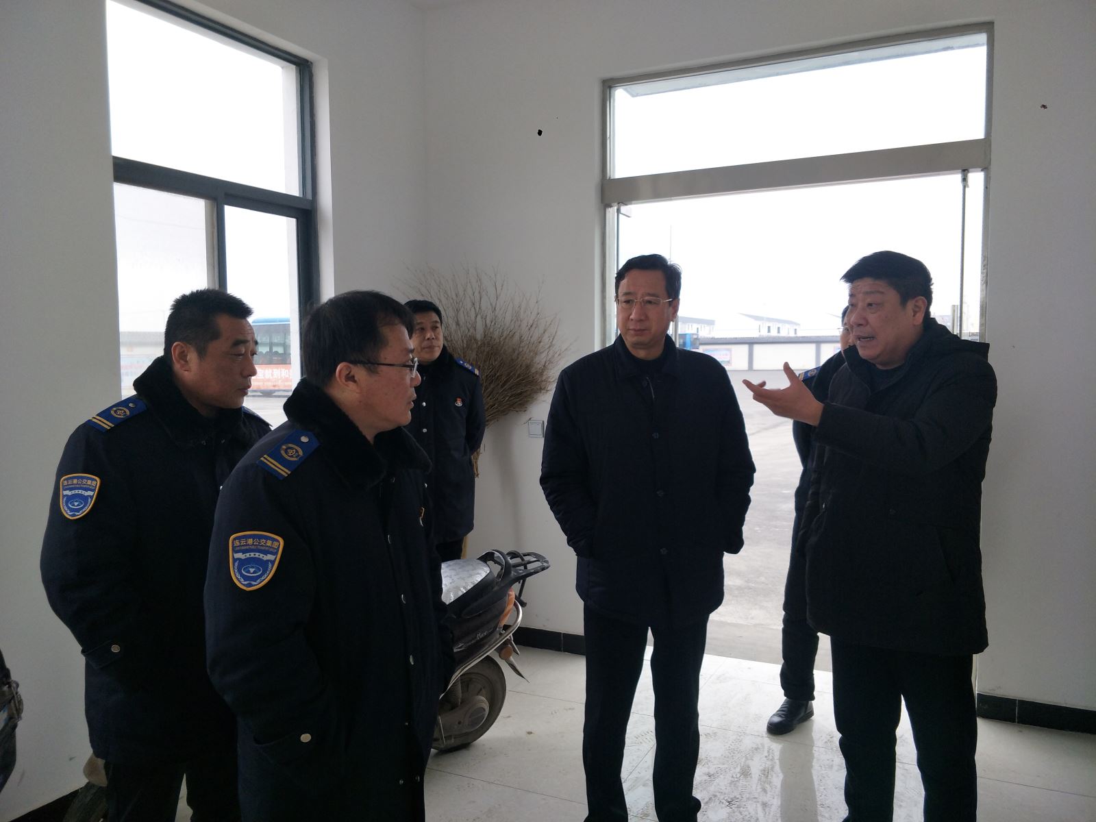 公交集團調(diào)研視察新壩鎮(zhèn)客運站